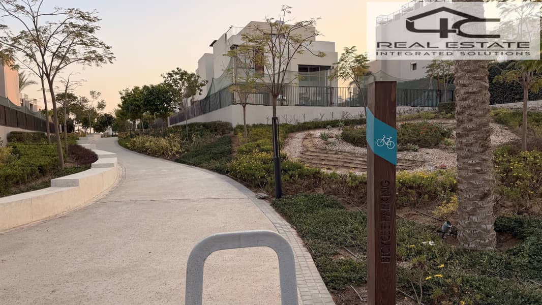 8 2025_12_23_16_28_IMG_1818. JPG