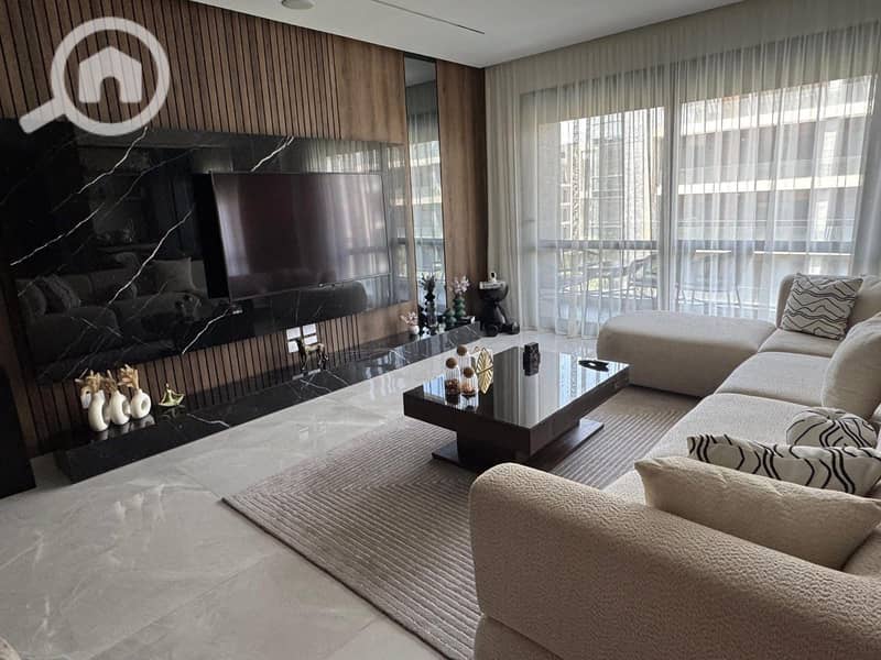 4 d6e2fd39-4258-4fdf-8128-111bd531fd6c. jpg