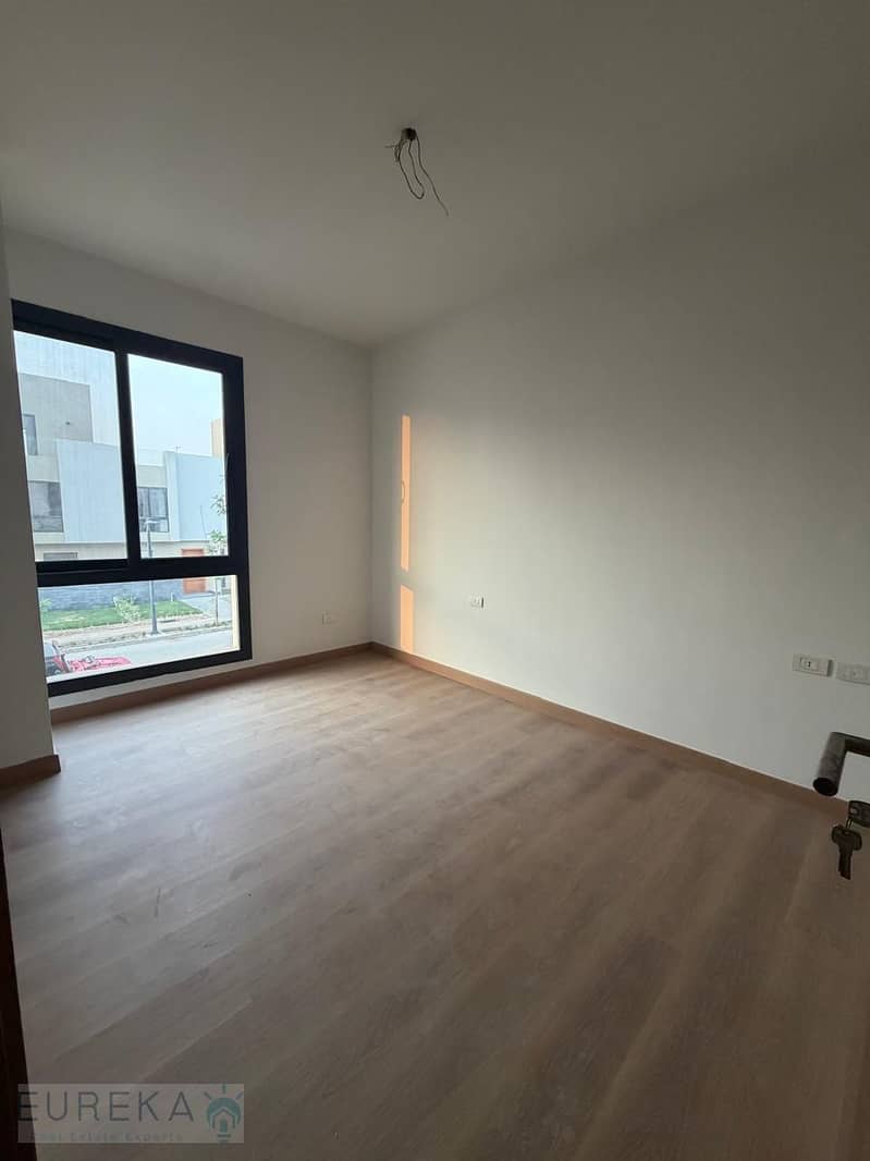 6 WhatsApp Image 2025-11-13 at 11.46. 35 AM (2). jpeg