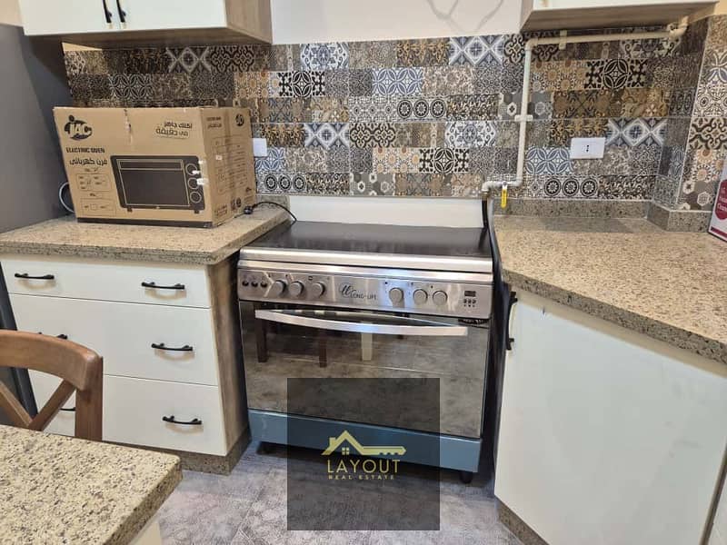 11 Untitleddsgg. jpg