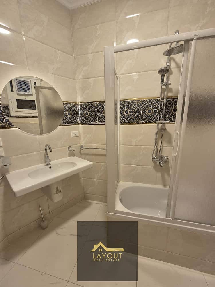 16 Untitleddsvgsdv. jpg