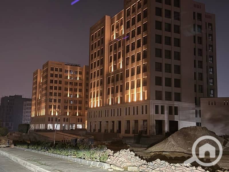 4 15e537ad-e996-4b17-bd5a-3024ae3f60d9. jpeg