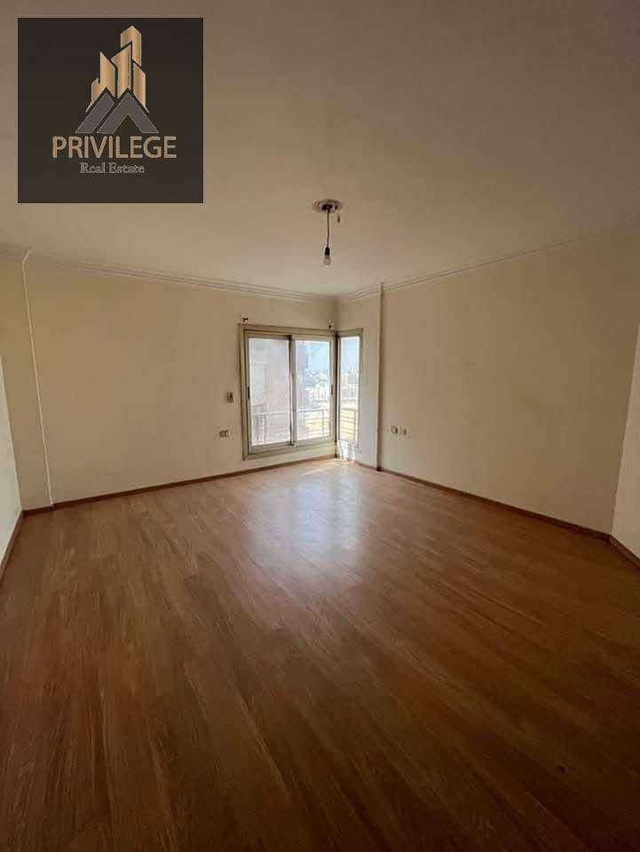 4 WhatsApp Image 2025-10-22 at 2.28. 18 PM. jpeg