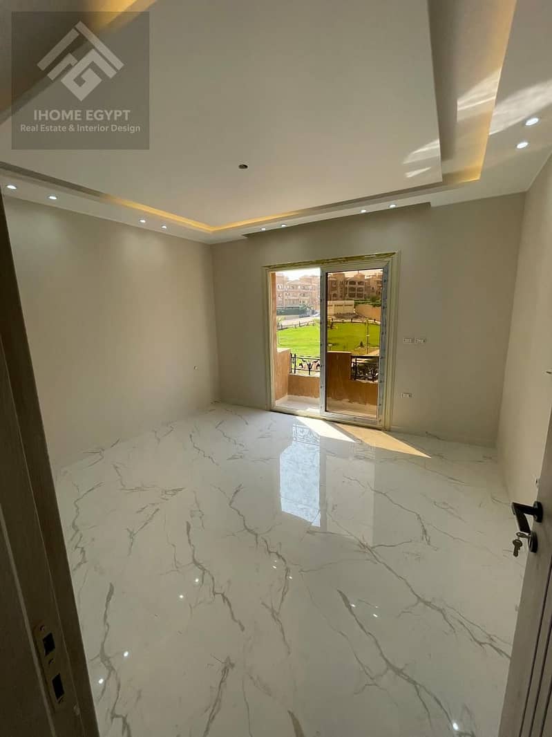 4 8ef1392b-c632-4a1a-b02b-f5c7fcfa9d10. jpg