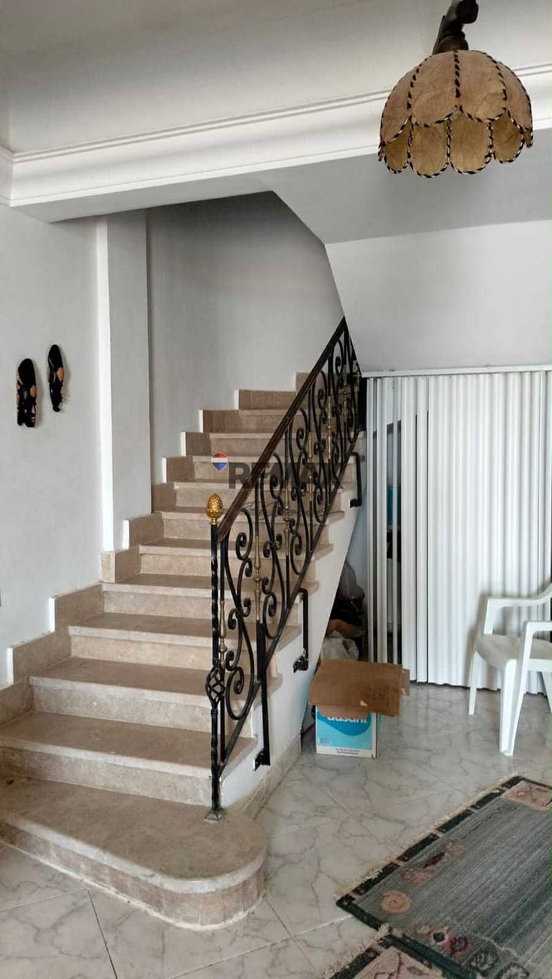 14 a088d1b2-76b5-4ac4-8374-f12ba7d7d9ed. jpg