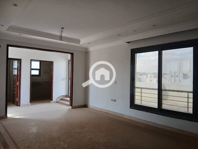 3 11c4b8bc-0aa8-4563-8bc9-37c73b97ff9a. jpg