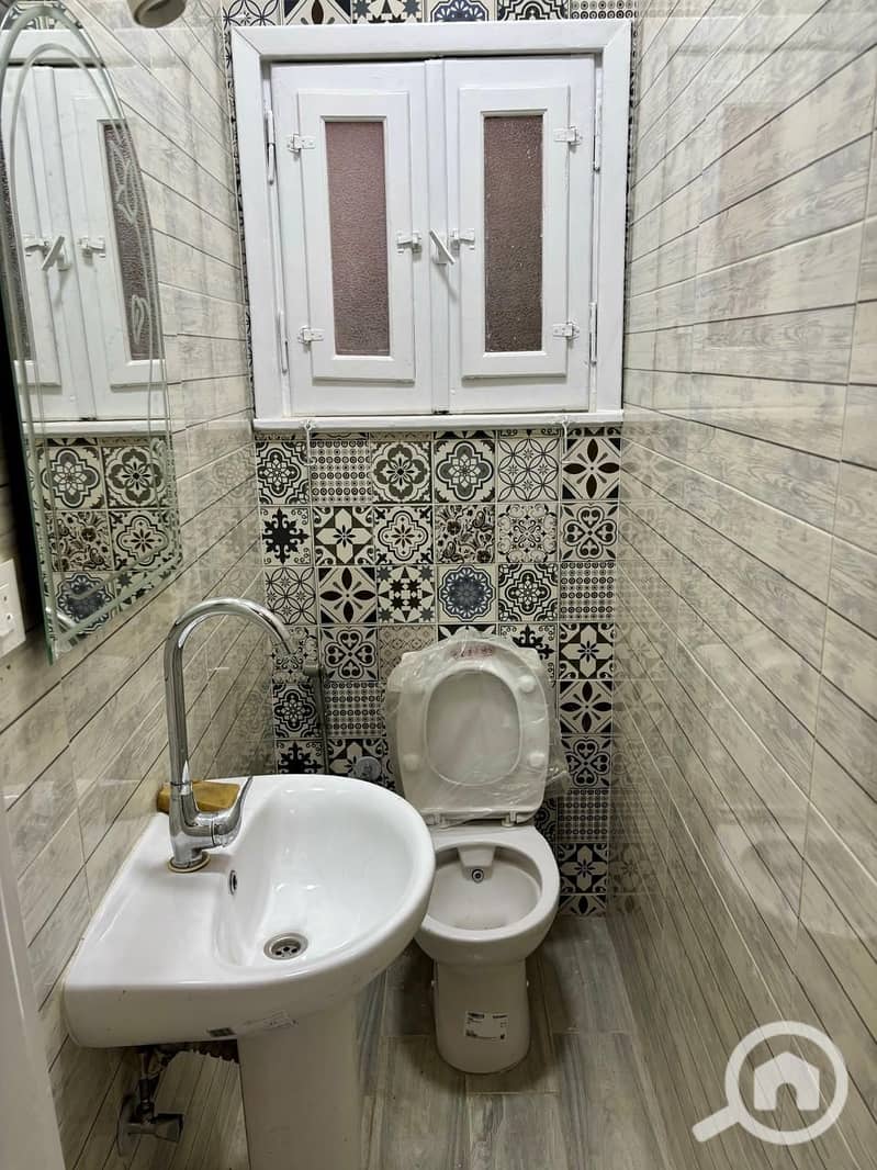 7 4a2c25df-cc25-47eb-855b-fde926b84a17. jpeg