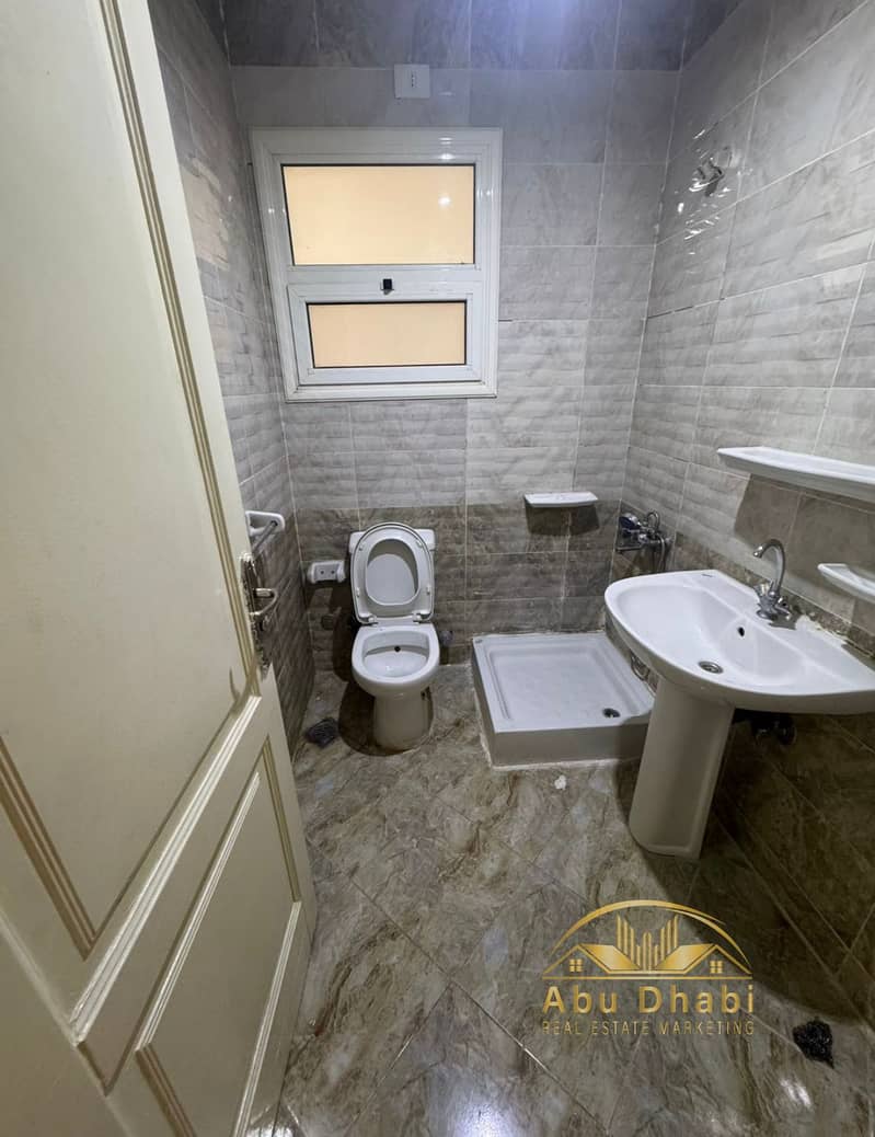 6 bf66877d-4b9e-44c2-8e6c-f8db18268a38. jpg