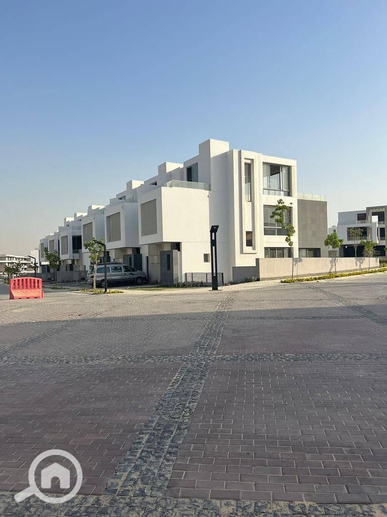 7 WhatsApp Image 2026-01-12 at 3.45. 29 PM (3). jpeg