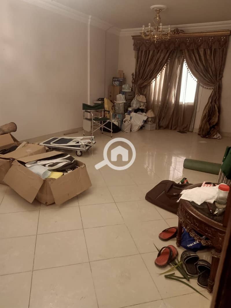 5 5abbbeb9-9cf1-47c8-bd16-90ecff2a1402. jpeg