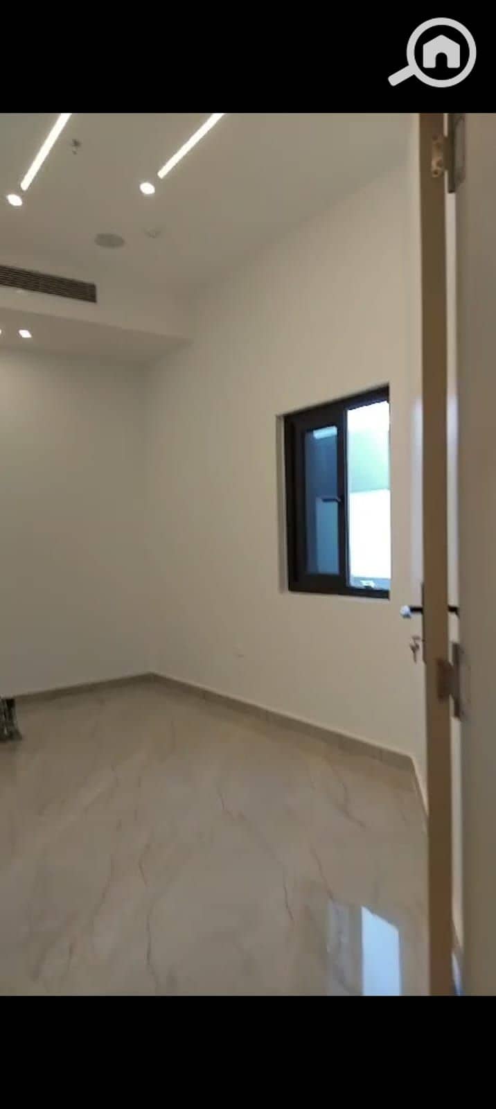 4 ff7ea256-c3a4-4343-9419-01f3bd0a5dea. jpg