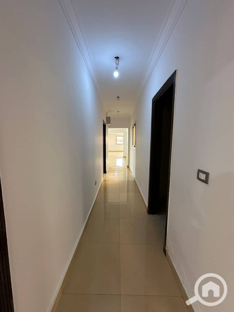 4 64da8069-7cf3-454d-a948-82c5f2383ad1. jpg