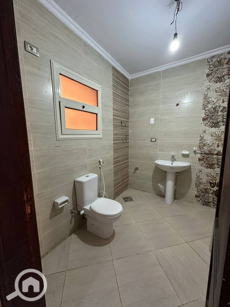 11 c65cd4b0-7a3a-4ab0-a0dc-81e779e96b84. jpg