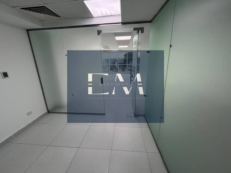 4 8c9928d5-ecbd-45e4-a8f3-2bcaff8fcbc2. jpg