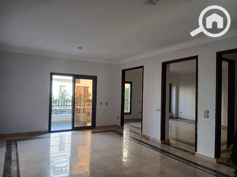 4 6e78f303-0777-46b7-8e16-a23decc63ed6. jpg