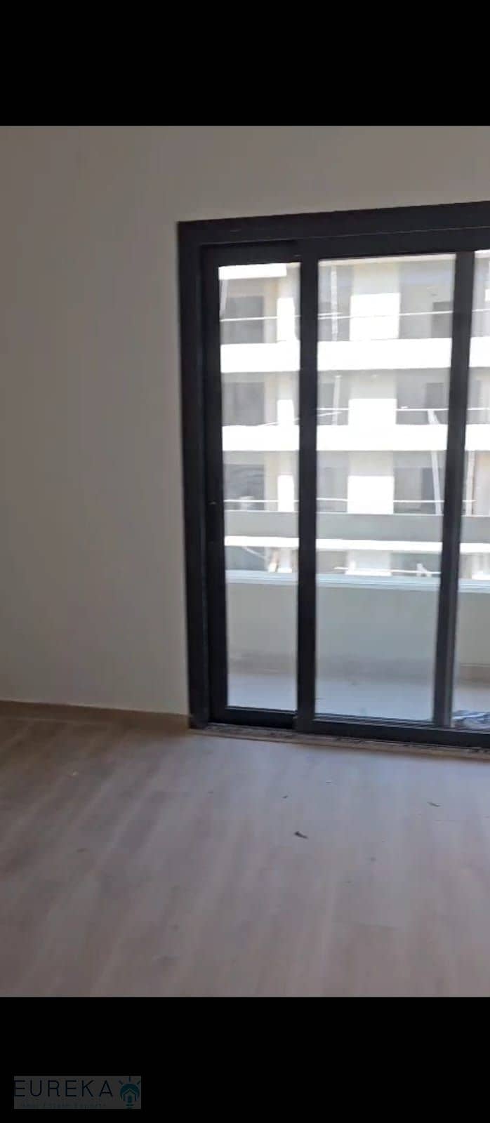 4 064b510f-3249-4659-993c-0faa3a9c2dfb. jpg