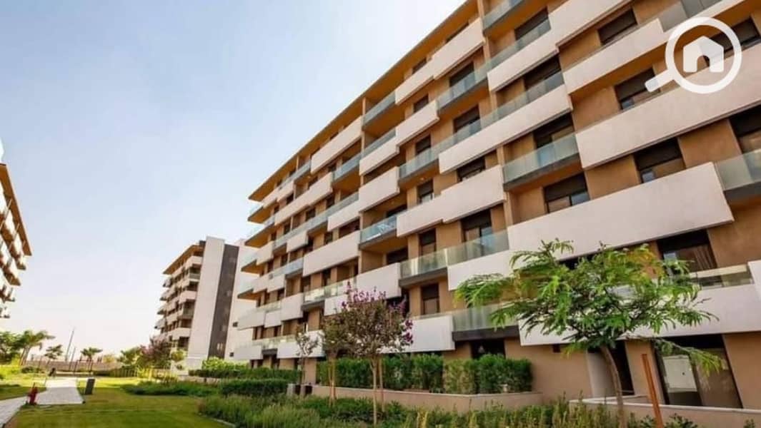 5 8521a7b5-3466-4503-bc4e-21e8450ba47d. jpg