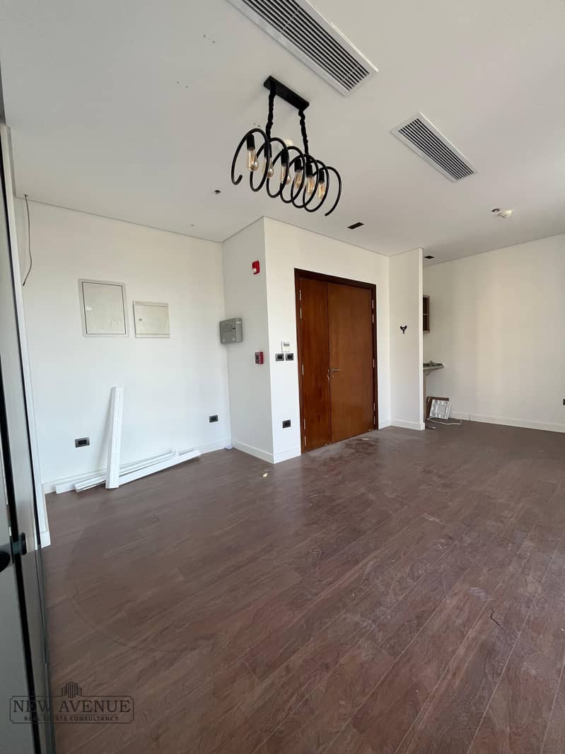 5 WhatsApp Image 2025-12-23 at 3.04. 15 PM. jpeg