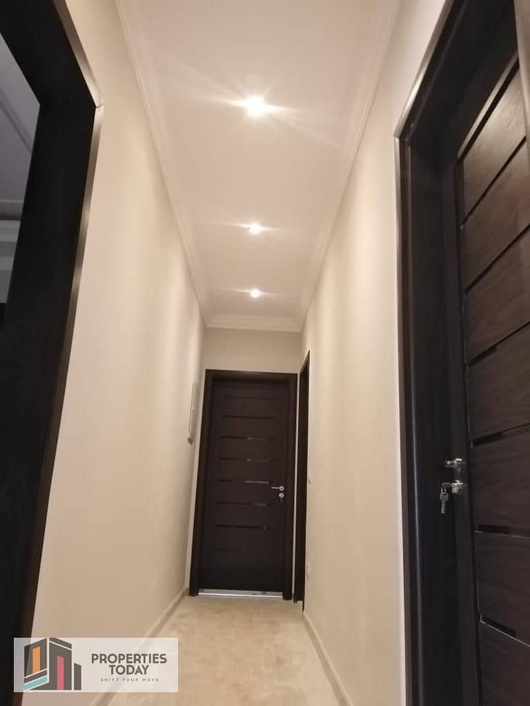 9 a858d670-bdc8-4e74-afdb-18b837a461f0. jpg