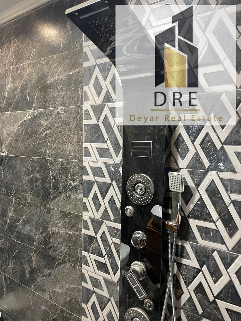 5 5fe916b7-e433-4d1c-b57b-e02b63f24860. jpg