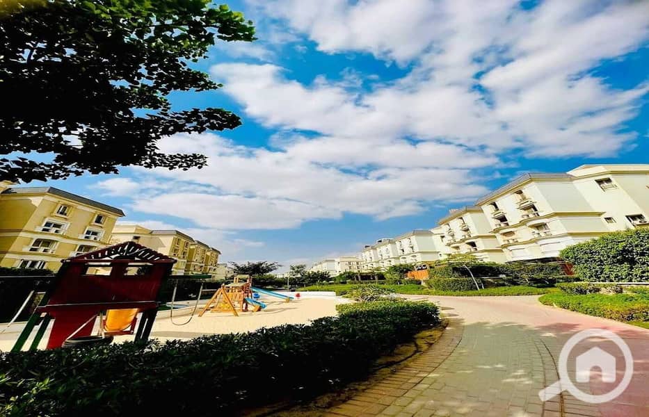 2 4d0dc4e8-d0f9-4b29-bf41-36cbe5cd41ad. jpg