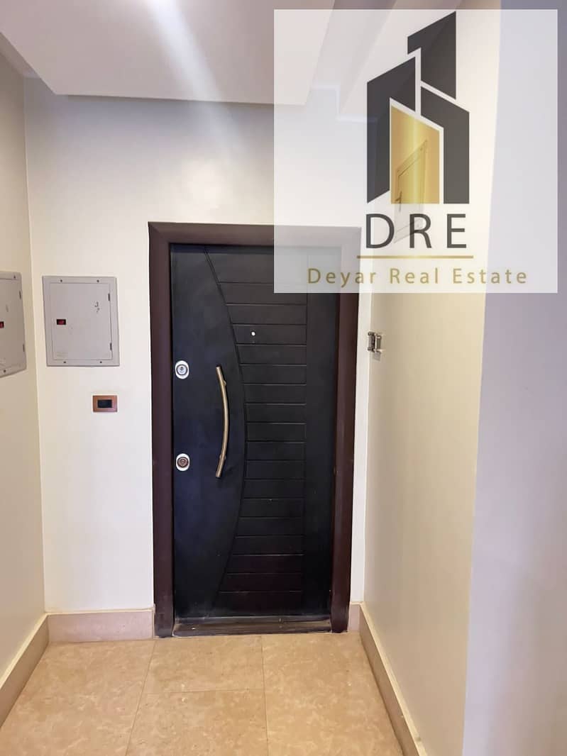 5 8645f8ab-cd2e-4881-aef3-a583a352ea8c. jpg