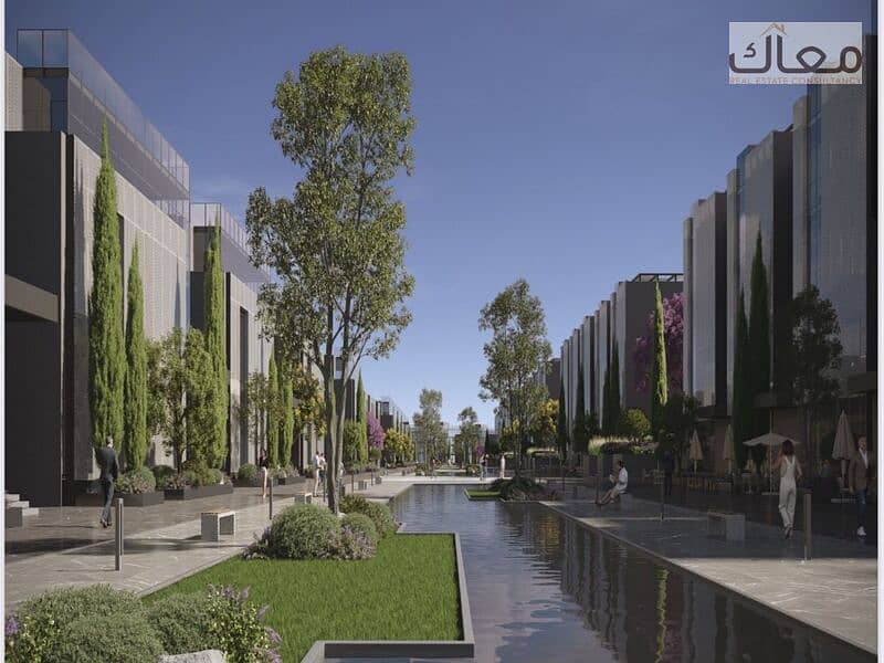 8 6e954f88-2eb0-44e4-9269-50dfaba8ee5d. jpg