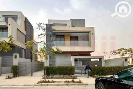 تاون هاوس 5 غرف نوم للبيع في القاهرة الجديدة، القاهرة - WhatsApp Image 2026-01-13 at 11.41. 42 AM (1). jpg