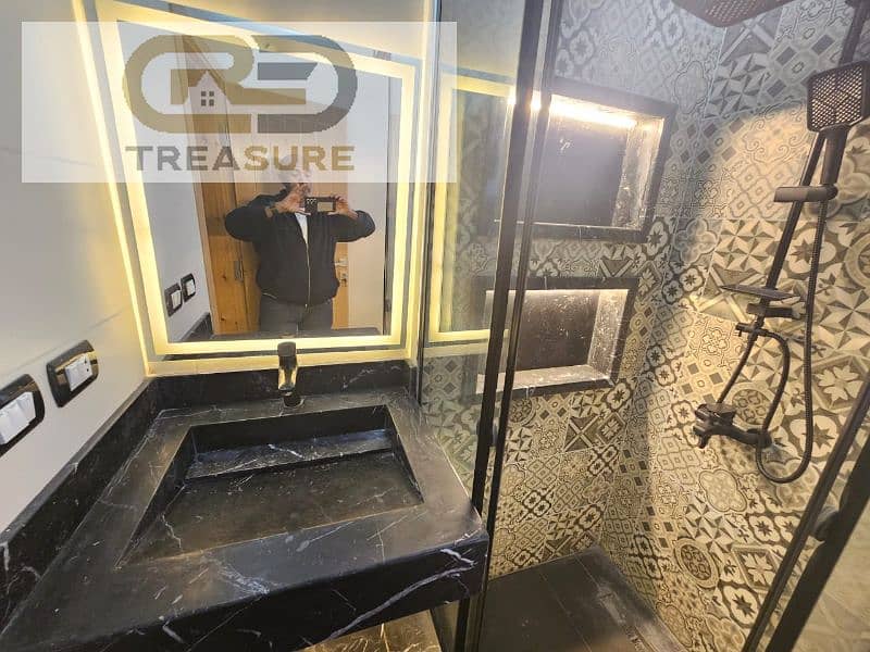 16 WhatsApp Image 2025-12-14 at 4.48. 58 PM (1). jpg