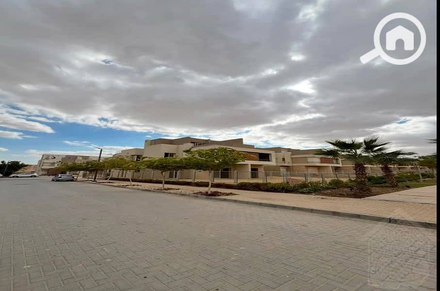 4 Background (13). png