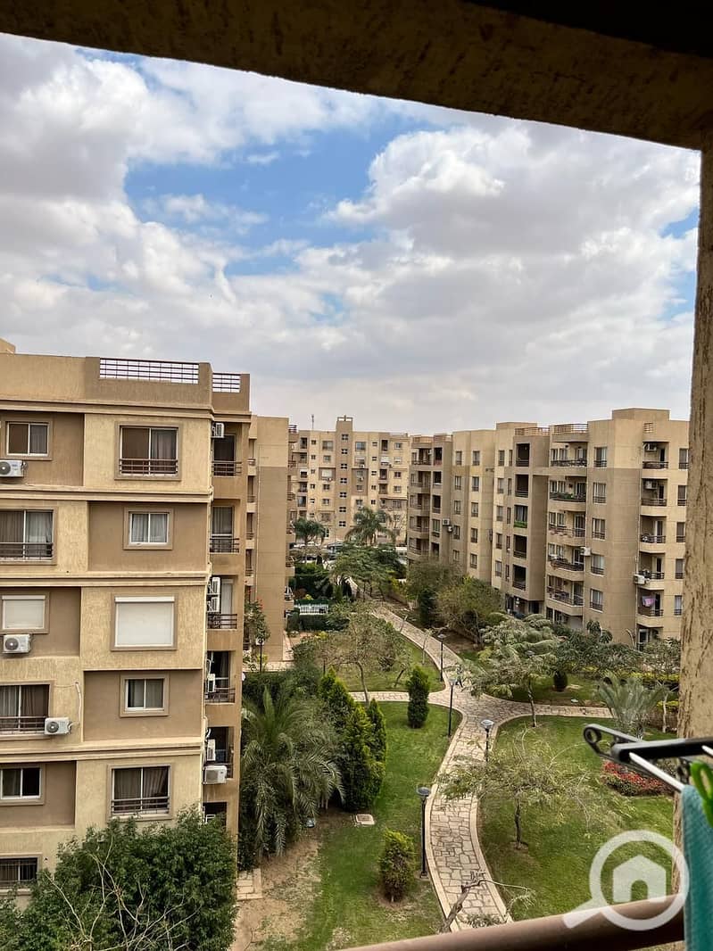 9 a0042dbf-5903-4e29-ab0a-7c827353a903. jpg