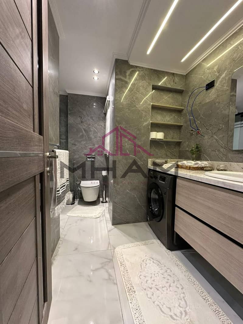 4 9337b6e4-c3d4-4af9-9ff8-3449d6fa8f3d. jpg