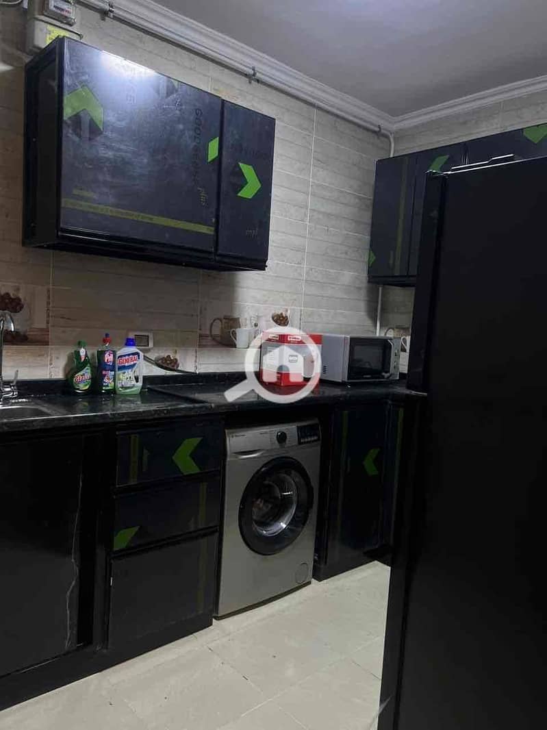 10 77a85951-3360-4396-98bf-b182fcc78158. jpg