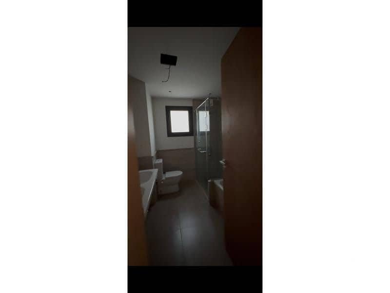 5 9590a772-b75a-48e8-94ce-227591f7d2d7. jpg