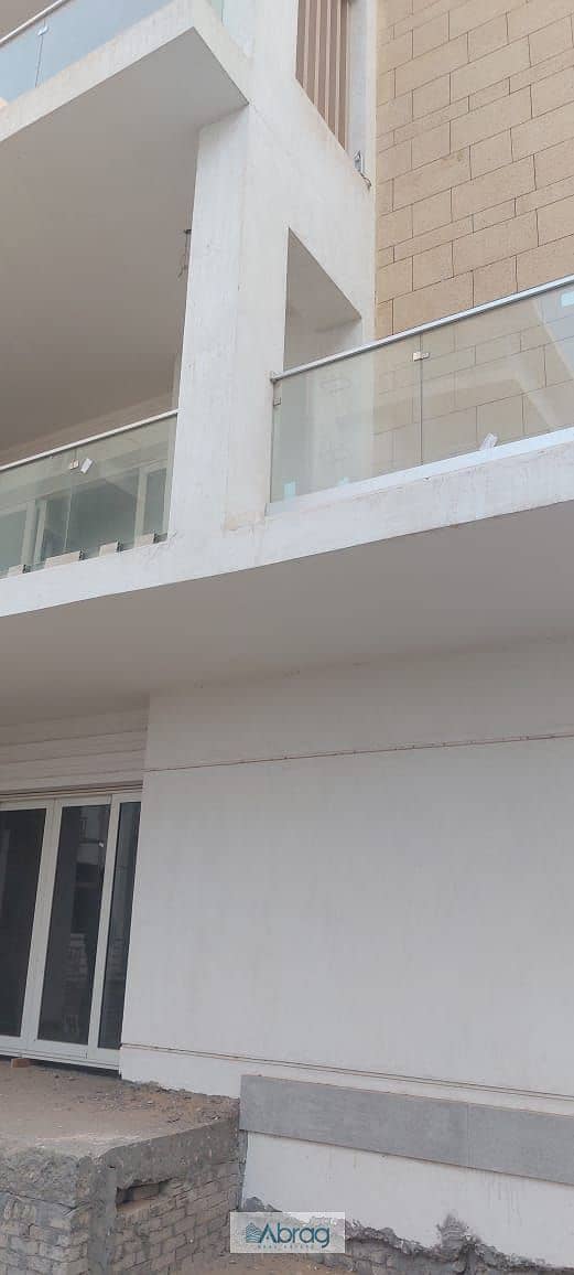 5 73d9d00a-34bd-496b-a335-6e0a630ff8c4. jpg