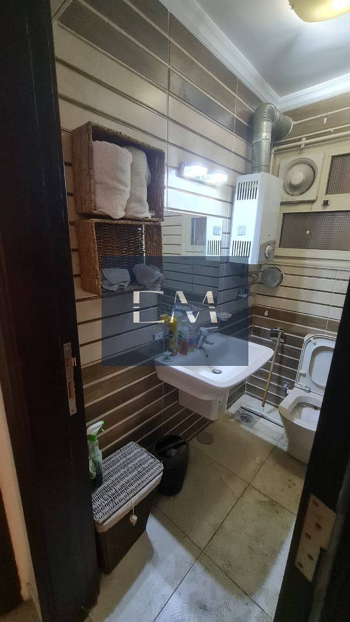 10 edc92859-cc17-4cb4-9440-21d698c095cb. jpg