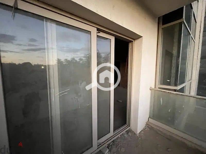 8 WhatsApp Image 2026-01-11 at 19.59. 00 (2). jpeg