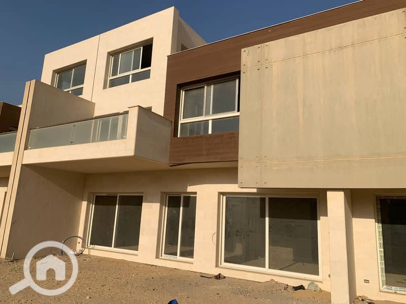 10 WhatsApp Image 2026-01-15 at 15.44. 26. jpeg