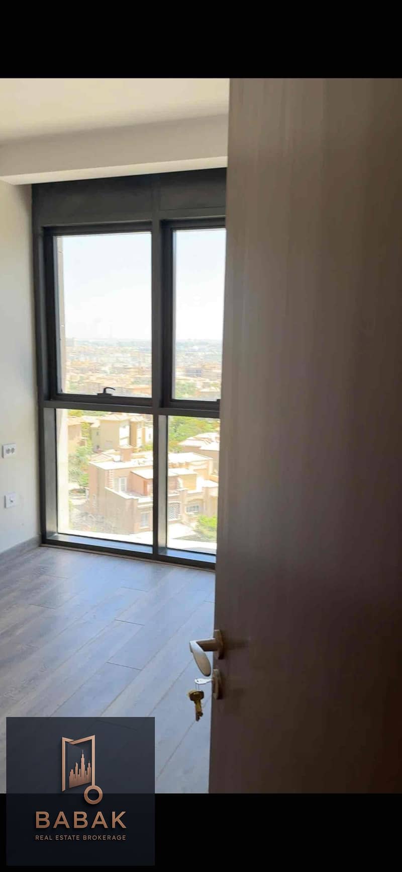 2 678c8c41-7a77-4d44-bae4-42dd1fb791ee. jpg