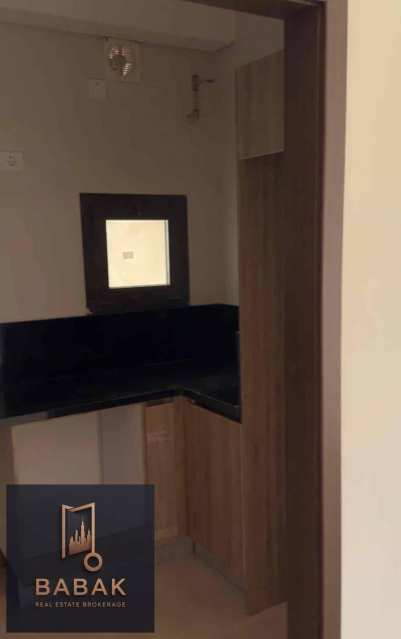 5 725af493-9320-457f-884d-9e5eb4630418. jpg