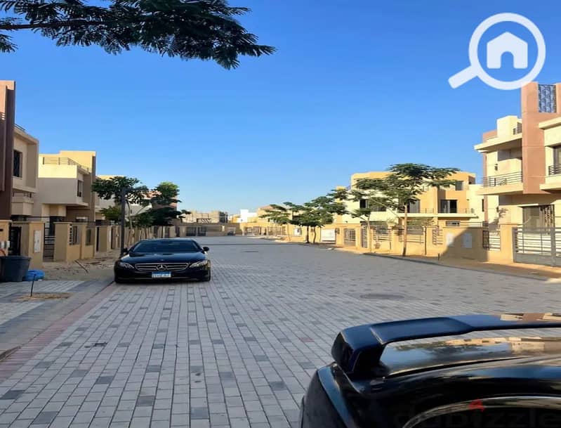 4 77664088-800x600. jpg