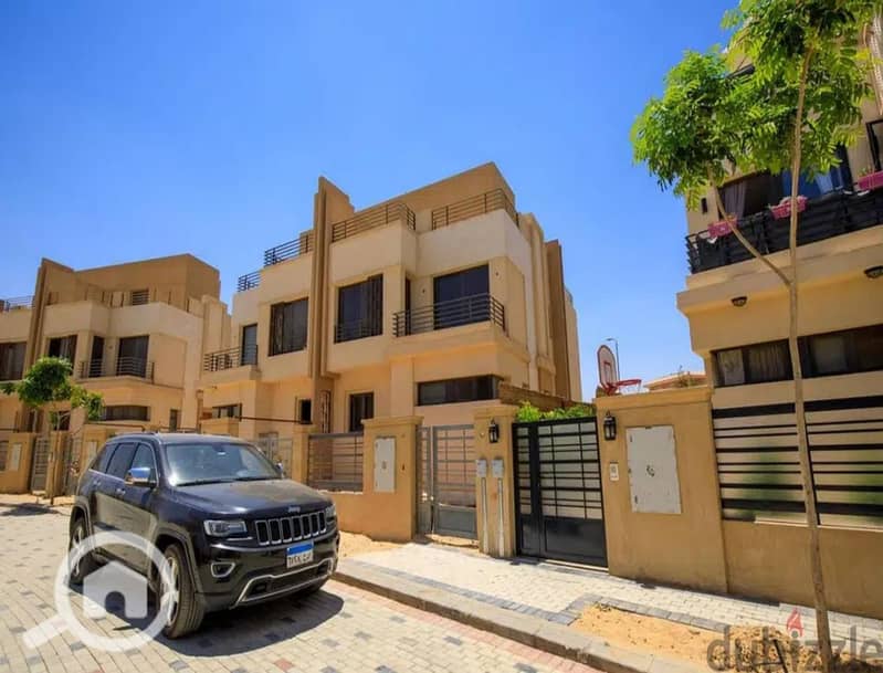 9 77664080-800x600. jpg