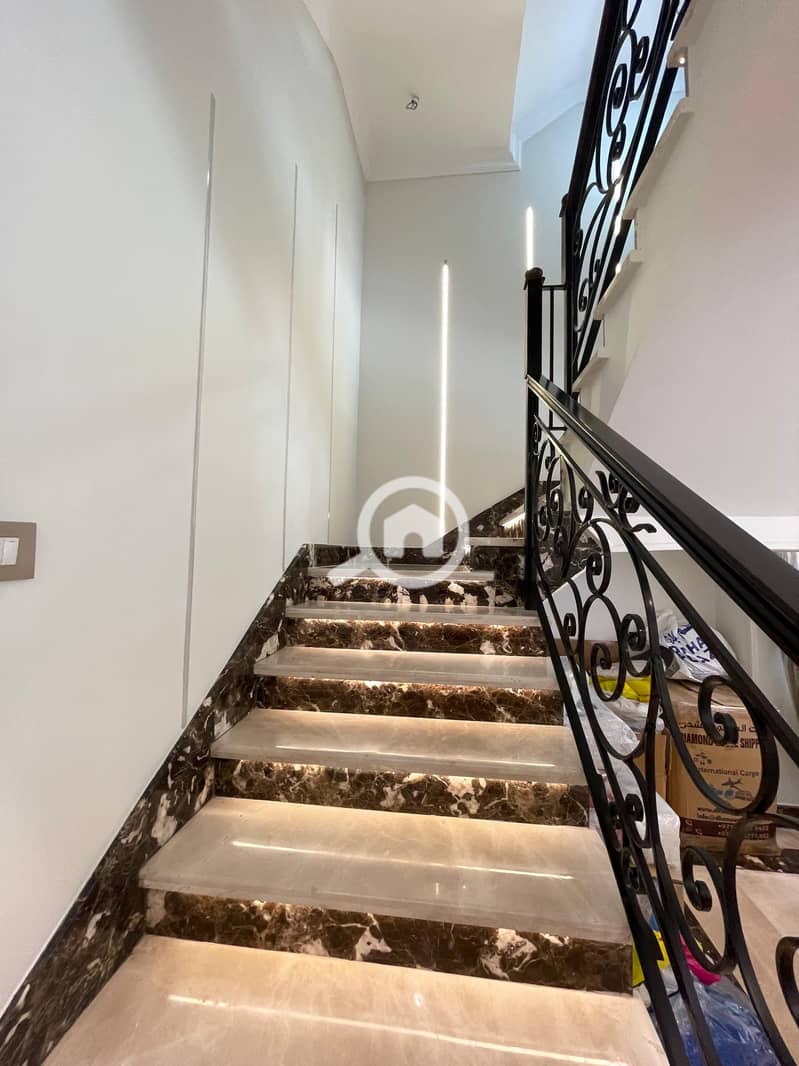 2 c0d10a37-5764-407d-a5b4-973a470f83d4. jpeg