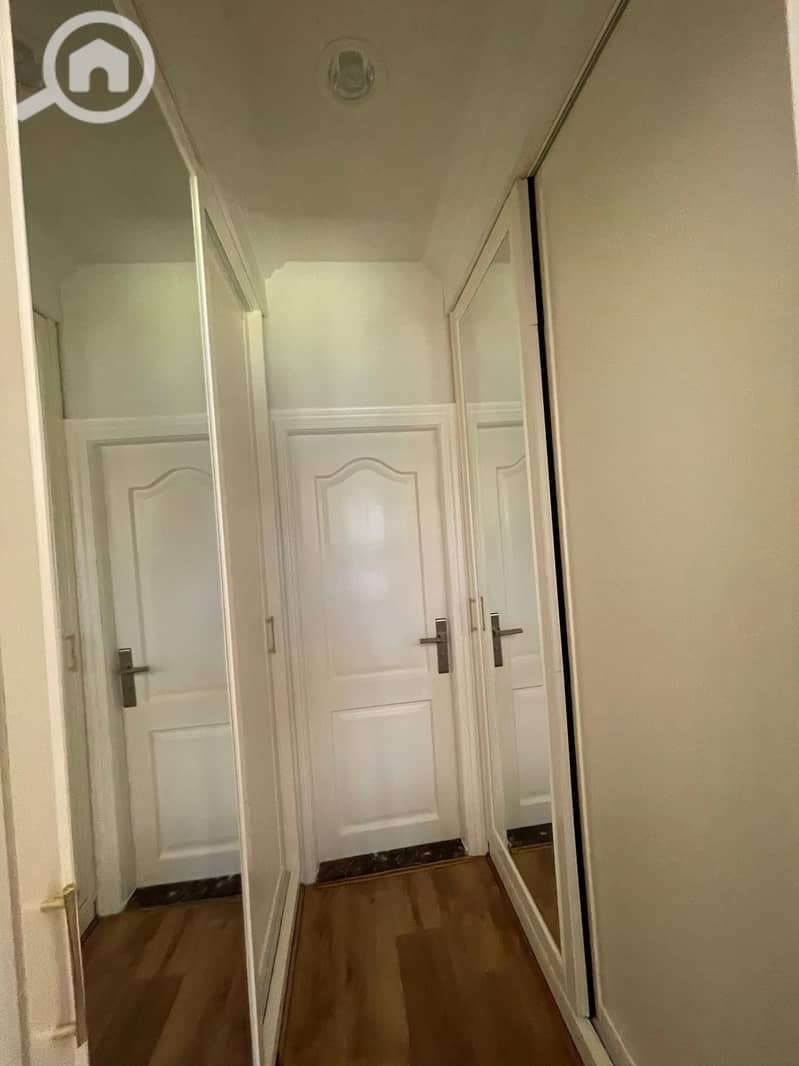 6 3c166bd7-f04d-4650-94e5-f5fcf532561f. jpeg