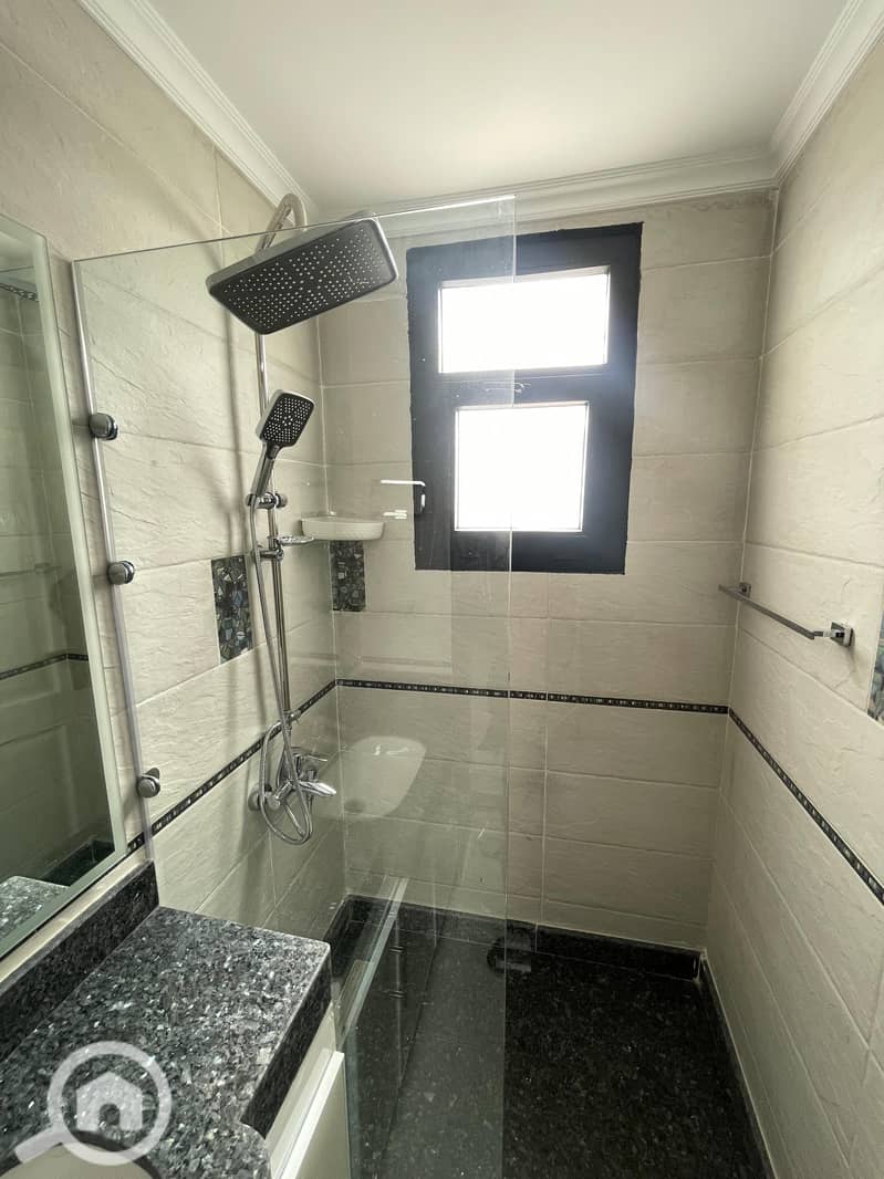 7 e2e76e40-e937-4c10-b028-a3de3d8d64ea. jpeg