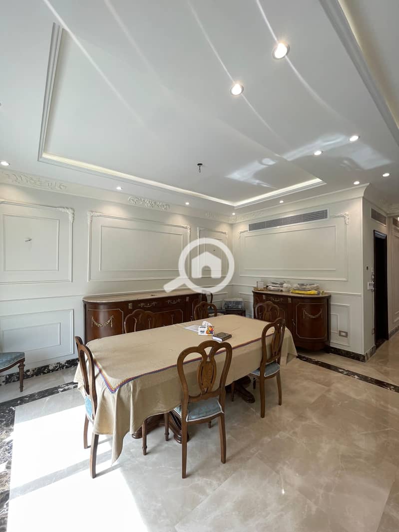 9 2dee1f6b-e5fe-40ea-970f-f4e7da5686d1. jpeg