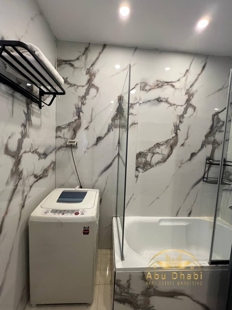 7 5d37f3bb-4a4a-4d43-945e-2511e3990ba3. jpg