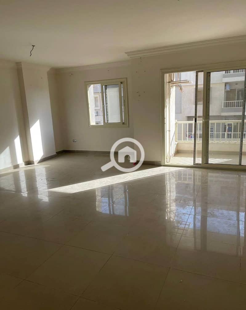 3 2c1f8f8a-f6a7-4cf4-86b6-0db2d1c080bc. jpg