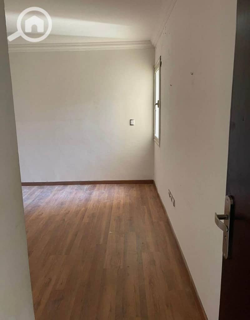 5 b226df56-837d-47cd-bd22-fb8040e7cde1. jpg