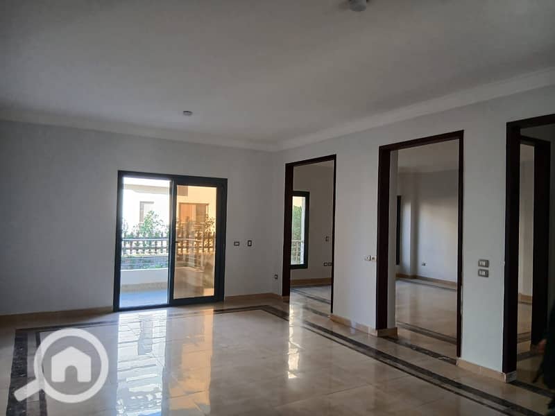 4 6e78f303-0777-46b7-8e16-a23decc63ed6. jpg